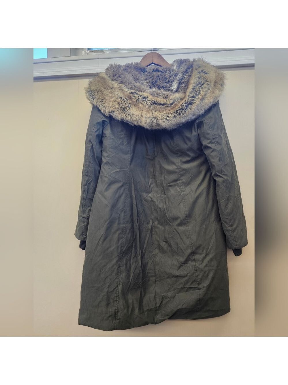 Babaton Gilligan Parka Premium Goose Down in Green - Picture 15 of 16